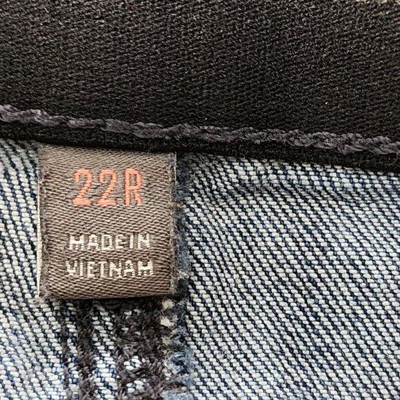 Torrid Dark Wash Premium Stretch High Rise Bombshell Skinny Jeans - Picture 7 of 8